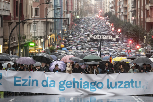 Manifestación de Sare en Bilbao para pedir el fin de las 