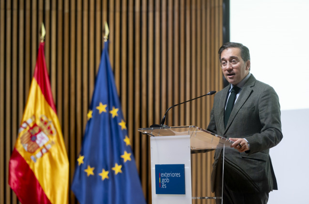 Archivo - El Ministro de Asuntos Exteriores, Unión Europea y Cooperación, José Manuel Albares interviene durante el acto de presentación de un cupón extraordinario de la ONCE, a 2 de diciembre de 2025, en Madrid (España).