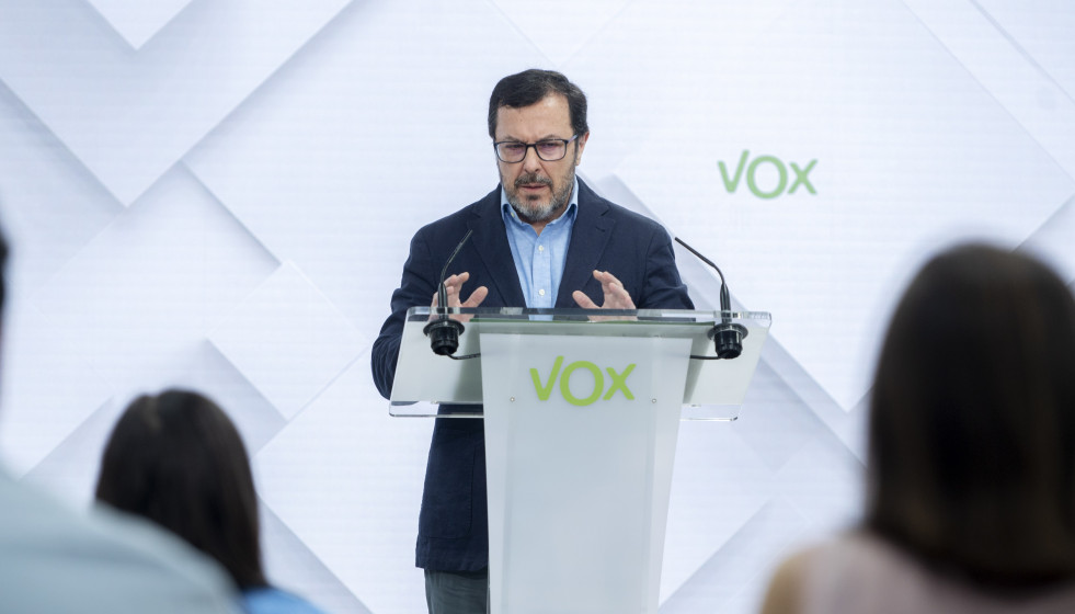 Archivo - El portavoz de Vox, José Antonio Fúster, durante una rueda de prensa tras la reunión del Comité de Acción Política de Vox, en la sede del partido, a 15 de julio de 2024, en Madrid (Esp