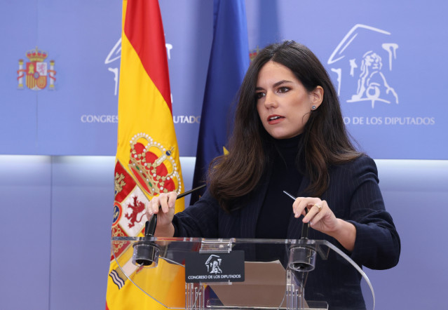 La portavoz de Vox en el Congreso, Pepa Millán, durante una rueda de prensa, en el Congreso de los Diputados, a 13 de enero de 2025, en Madrid (España).