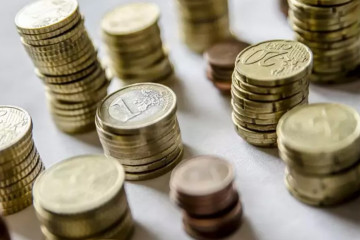 Archivo - Monedas de euros.