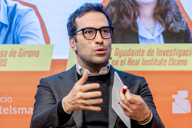 El ministro de Economía, Comercio y Empresa, Carlos Cuerpo, durante un encuentro informativo organizado por la Fundación Bertelsmann, en el Espacio Bertelsmann, a 13 de enero de 2026, en Madrid (España).