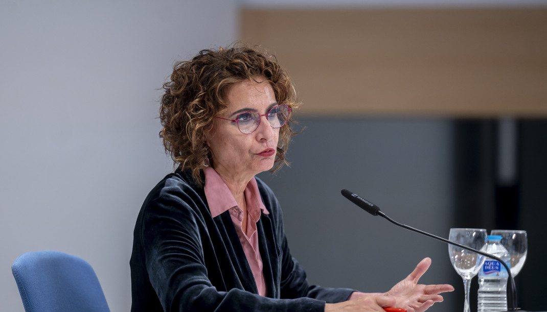 La vicepresidenta primera y ministra de Hacienda, María Jesús Montero, ofrece una rueda de prensa tras el Consejo de Política Fiscal y Financiera (CPFF), a 14 de enero de 2026, en Madrid (España).