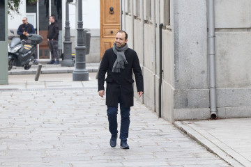 Archivo - El hijo del exministro José Luis Ábalos, Víctor Ábalos, a su llegada a declarar al Tribunal Supremo, a 4 de marzo de 2025, en Madrid (España). El instructor del ‘caso Koldo’ en el T