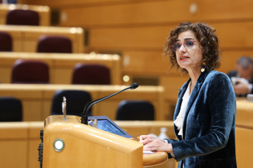 La vicepresidenta primera y ministra de Hacienda, María Jesús Montero, durante una sesión plenaria extraordinaria, en el Senado,a 15 de enero de 2026, en Madrid (España).