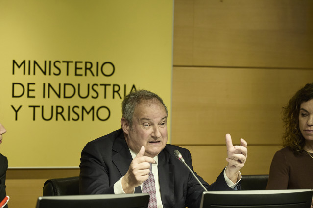 El ministro de Industria y Turismo, Jordi Hereu, durante la presentación de un balance de los datos turísticos de 2025, en Madrid (España).