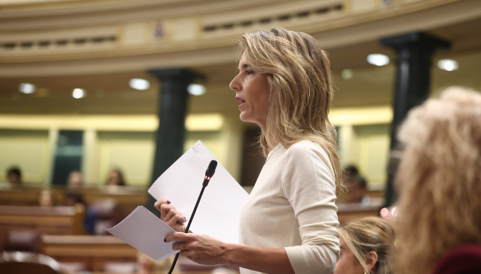 Archivo - La diputada del PP Cayetana Álvarez de Toledo, interviene durante una sesión de control al Gobierno, en el Congreso de los Diputados, a 19 de noviembre de 2025, en Madrid (España).