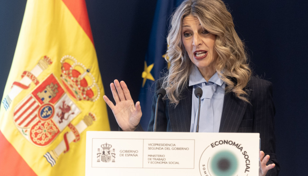 La vicepresidenta segunda y ministra de Trabajo y Economía Social, Yolanda Díaz, durante una rueda de prensa, en el Ministerio de Trabajo y Economía Social, a 19 de diciembre de 2025, en Madrid (Es