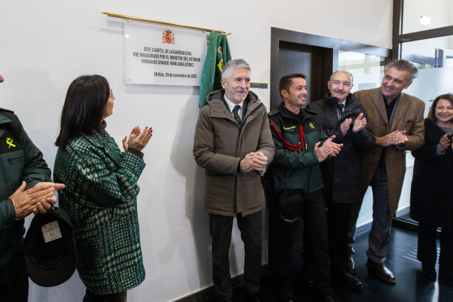 Archivo - El ministro del Interior, Fernando Grande-Marlaska, inaugura el nuevo cuartel de la Guardia Civil en Utrillas, Teruel