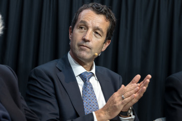 Archivo - El Executive Chairman Indra Group, Ángel Escribano Ruiz,, interviene durante  el foro  'A los 40 años de la adhesión: cómo España quiere que Europa sea' organizado por la Fundación Car