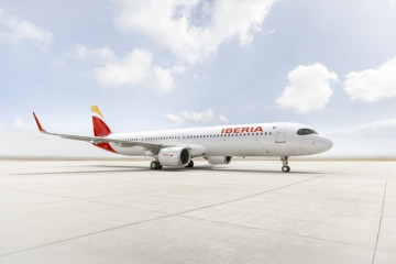 Archivo - Vuelos extras Iberia. Imagen de Archivo