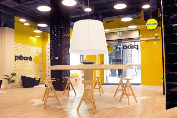 Archivo - Oficina de Pibank en Valencia.