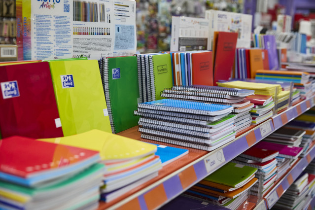 Archivo - Folder supera los 106 millones de euros facturados y refuerza su posición como referente en papelería.