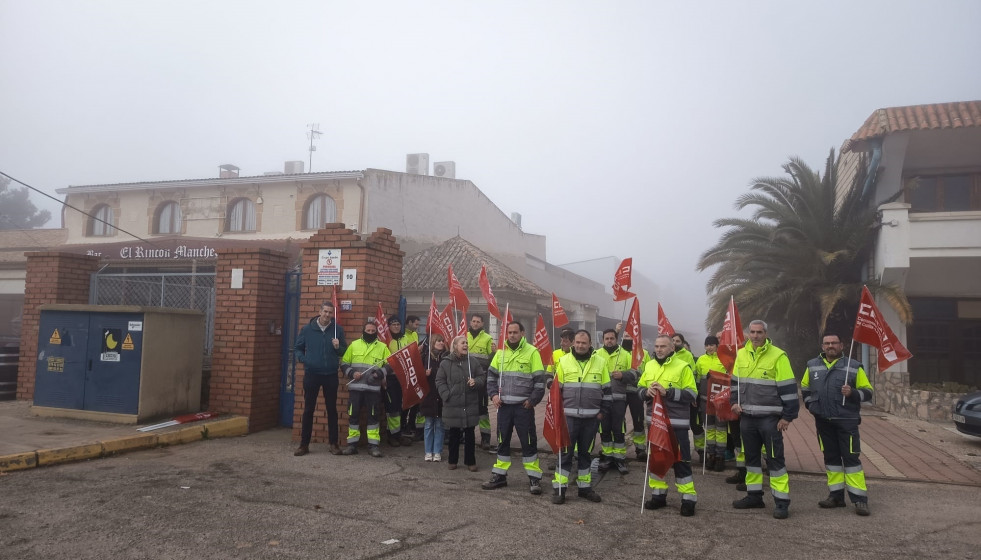 Concentración en factoría de Pedro Muñoz del Grupo Losán.