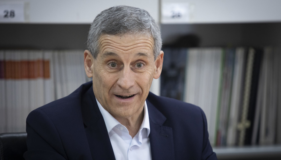 Archivo - El exdirector de la Agencia Espacial Española Miguel Belló durante una reunión. A 7 de marzo de 2023, en Sevilla (Andalucía, España).