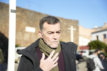 El coordinador federal de Izquierda Unida (IU) candidato de la coalición Por Andalucía a la Presidencia de la Junta en las próximas elecciones, Antonio Maíllo, durante su visita a Adamuz (Córdoba