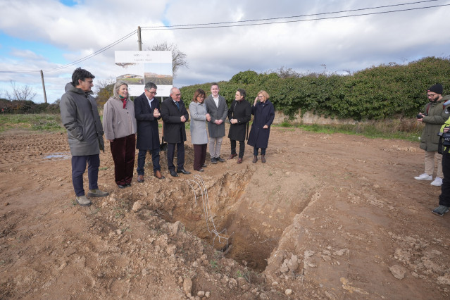 Las instituciones promotoras del proyecto han asistido al acto de inicio de las obras de la sede de Laguardia
