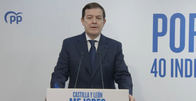 El presidente del PP de Castilla y León, Alfonso Fernández Mañueco, durante una rueda de prensa con motivo de la convocatoria de elecciones en la Comunidad