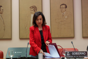 Archivo - La ministra de Defensa, Margarita Robles, en una comsiión del Congreso