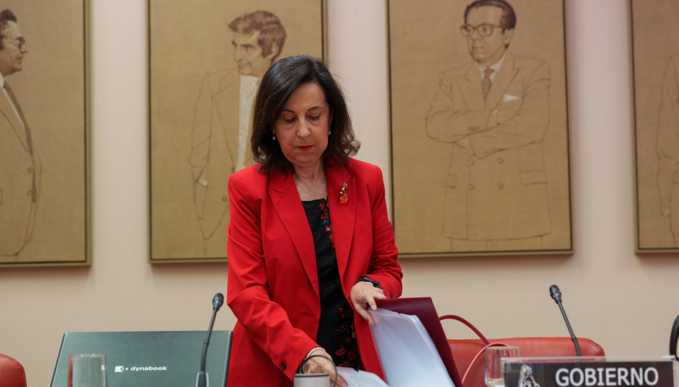 Archivo - La ministra de Defensa, Margarita Robles, en una comsiión del Congreso