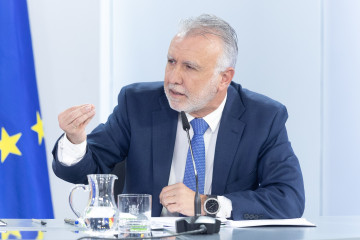 Archivo - El ministro de Política Territorial y Memoria Democrática, Ángel Víctor Torres, durante una rueda de prensaa la rueda de prensa tras la reunión del Consejo de Ministros, en el Palacio d