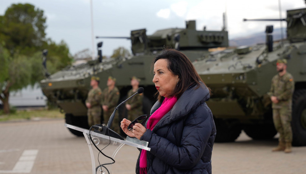 La ministra de Defensa, Margarita Robles, interviene en un acto en Almería.