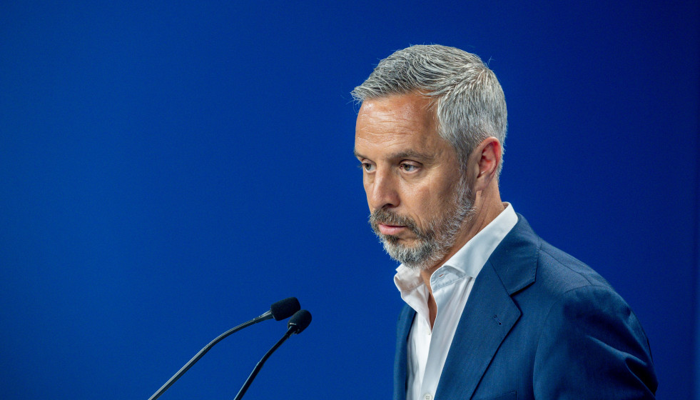 Archivo - El vicesecretario de Hacienda, Vivienda e Infraestructuras del PP, Juan Bravo, durante una rueda de prensa, en la sede del PP, a 11 de agosto de 2025, en Madrid (España).