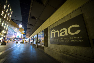 Archivo - Vista de Fnac, en Madrid (España).