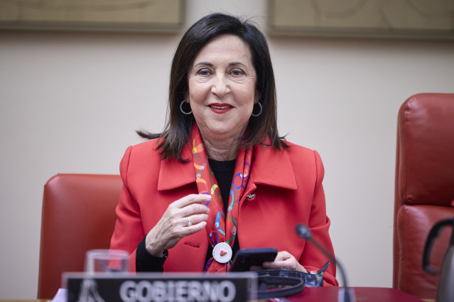 La ministra de Defensa, Margarita Robles, comparece durante la Comisión de Defensa, en el Congreso, a 26 de enero de 2026, en Madrid (España).