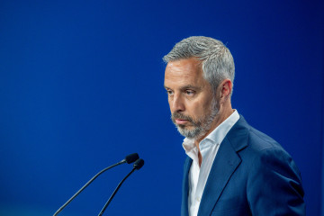 Archivo - El vicesecretario de Hacienda, Vivienda e Infraestructuras del PP, Juan Bravo, durante una rueda de prensa, en la sede del PP, a 11 de agosto de 2025, en Madrid (España).