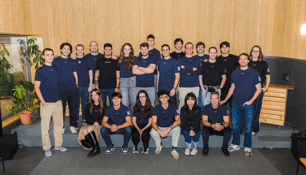 Archivo - Equipo de la fintech española de Stamp.