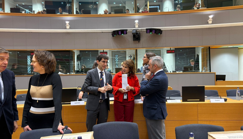 La Generalitat reclama en Bruselas cláusulas de salvaguarda ágiles y efectivas para proteger a agricultores y ganaderos