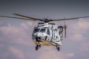 Archivo - Un helicóptero NH90 de Airbus Helicopters para la Armada.