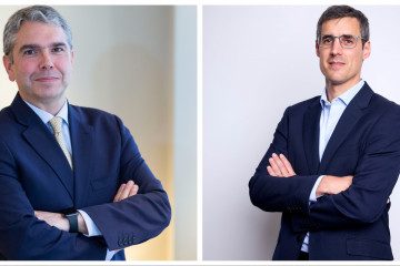 Archivo - Nicolás Oriol, nuevo presidente del comité digital de Insurance Europe, y Ricard Ribas, nuevo vicepresidente del comité de seguros generales de la federación europea de seguros.
