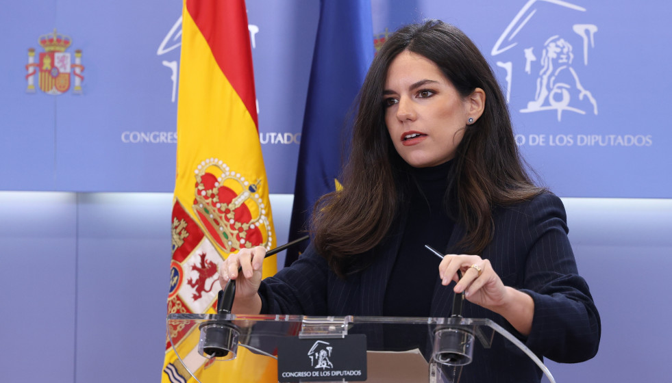 La portavoz de Vox en el Congreso, Pepa Millán, durante una rueda de prensa, en el Congreso de los Diputados.