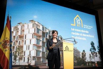Archivo - La ministra de Vivienda y Agenda Urbana, Isabel Rodríguez, interviene durante la presentación de la Entidad Estatal de Vivienda, en el Espacio Rastro