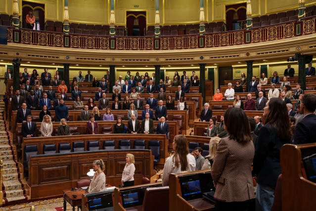 Archivo - Minuto de silencio en el Congreso