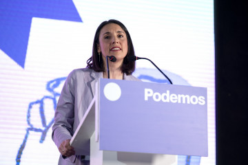 La secretaria política de Podemos y eurodiputada, Irene Montero, interviene durante el acto ‘Regularización son derechos’, a 26 de enero de 2026, en Madrid (España).