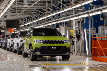 Archivo - Jeep produce la tercera generación del Compass en Melfi (Italia)