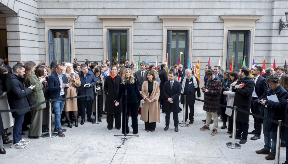 Archivo - La vicepresidenta segunda del Gobierno y ministra de Trabajo, Yolanda Díaz, la ministra de Sanidad, Mónica García, el ministro de Cultura, Ernest Urtasun, la ministra de Juventud e Infanc