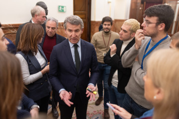El presidente del PP, alberto Núñez Feijóo, durante una sesión plenaria extraordinaria en el Congreso de los Diputados, a 27 de enero de 2026, en Madrid (España).