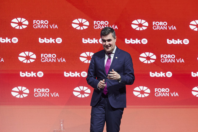 El consejero de Industria, Transición Energética y Sostenibilidad, Mikel Jauregi, interviene en el Foro Gran Vía