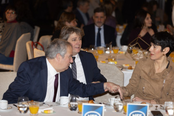 El ministro de Industria y Turismo, Jordi Hereu, el secretario general del PSOE CyL y candidato a la Presidencia de la Junta de Castilla y León, Carlos Martínez Mínguez, y la ministra de Inclusión