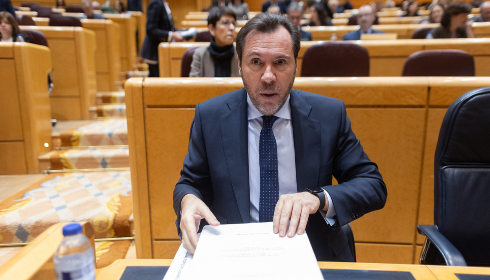 El  ministro de Transportes y Movilidad Sostenible, Óscar Puente, comparece para dar cuenta del caos ferroviario, en el Senado,  a 29 de enero de 2026, en Madrid (España).