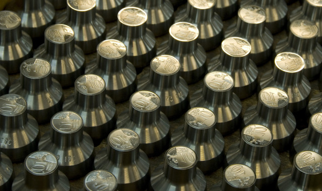 Archivo - Imagen de recurso de monedas de euro.