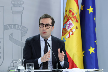 El ministro de Economía, Comercio y Empresa, Carlos Cuerpo, ofrece una rueda de prensa tras el primer Consejo de Ministros del año, a 7 de enero de 2026, en Madrid (España).