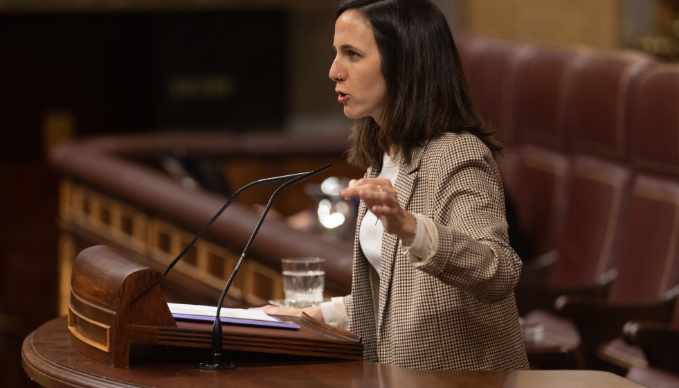 Archivo - La portavoz de Podemos en el Congreso, Ione Belarra, interviene durante un pleno en el Congreso de los Diputado