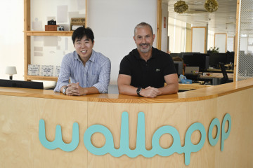 El ceo de Naver Europe, Seokjoo Han, y el ceo de Wallapop, Rob Cassedy.