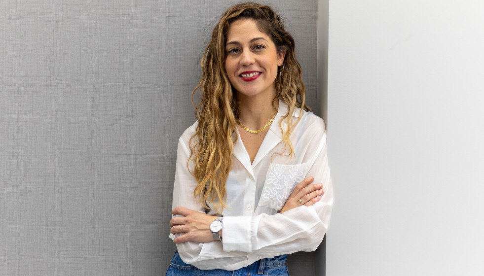 Archivo - La coordinadora general de Sumar, Lara Hernández, posa para Europa Press, a 13 de noviembre de 2025, en Madrid (España).