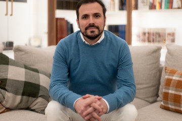 El ex ministro de Consumo y coordinador federal de Izquierda Unida, Alberto Garzón, durante una entrevista para Europa Press, en el Hotel Casa de las Artes Meliá Collection, a 28 de enero de 2026, e